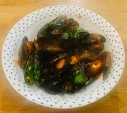Mule w pomidorach