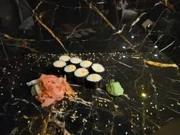 HOSOMAKI ŁOSOS GRILLOWANY