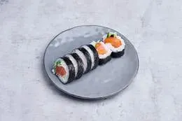 futomaki łosoś 6szt