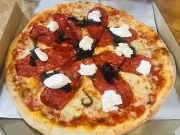 Pizza Salami Piccante 32cm