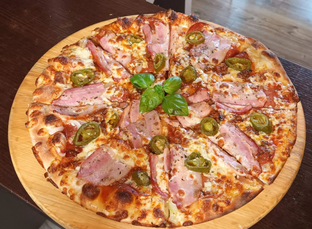 Pizza super swojska