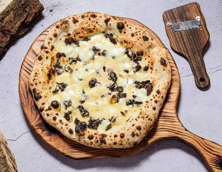 Pizza Tartufo Bainco