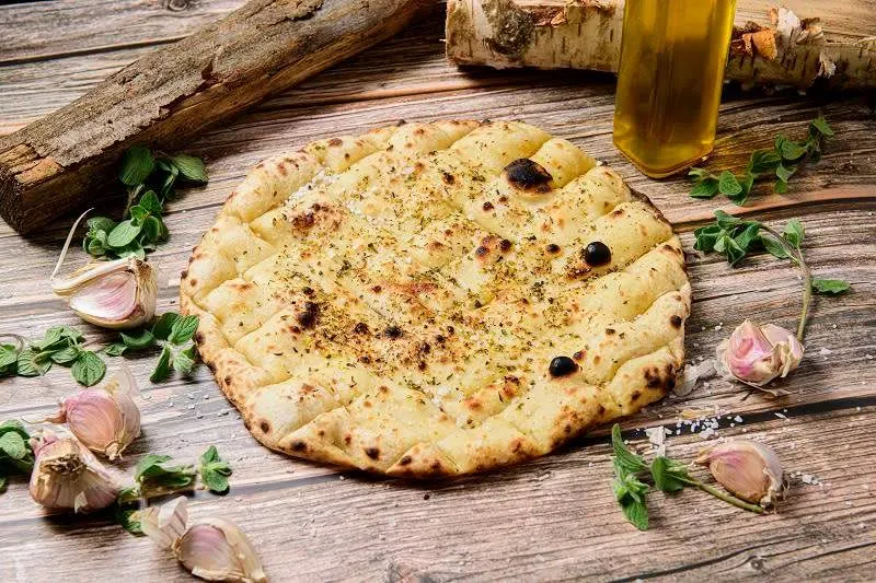 Focaccia czosnkowa