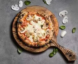 Pizza Prosciutto e Funghi