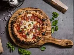 Pizza Salsiccia Bomba