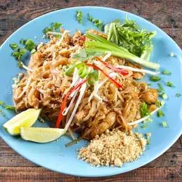 Pad Thai Kurczak