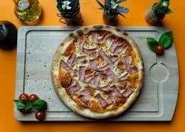 Pizza Vezuvio  33 cm