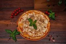 Pizza Tunczykiem  33 cm