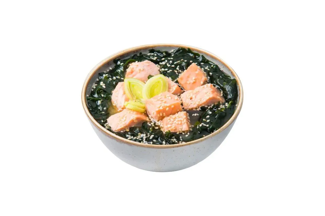 Zupa Miso z łososiem