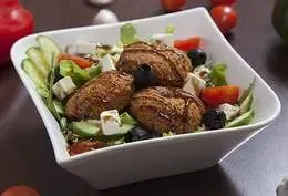 Sałatka Falafel