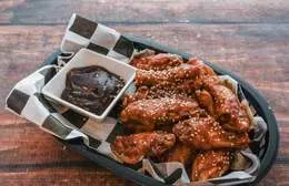 Skrzydelka Buffalo Wings w sosie Korean Bbq (12szt)