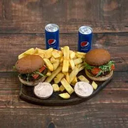 Zestaw Vege Smash Burger + Frytki + Sałatka Colesław i Napój