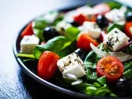 SALATA GRECKA