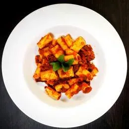 Rigatoni bolognese