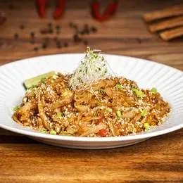 CHICKEN PAD THAI