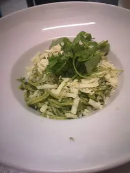 Spaghetti Genovese veg