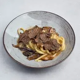 -TAGLIATELLA FUNGHI PORCINI E TARTUFI