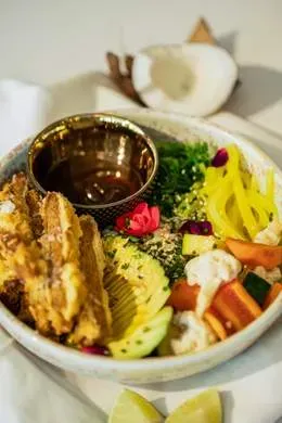 Bowle TORI- kurczak w tempurze i panko z sosem otafuku