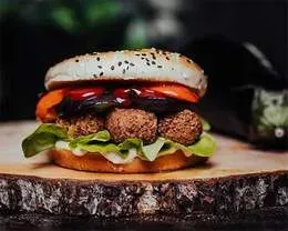 Humfalafel Burger