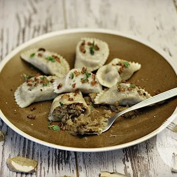 Pierogi z kapustą i papryką