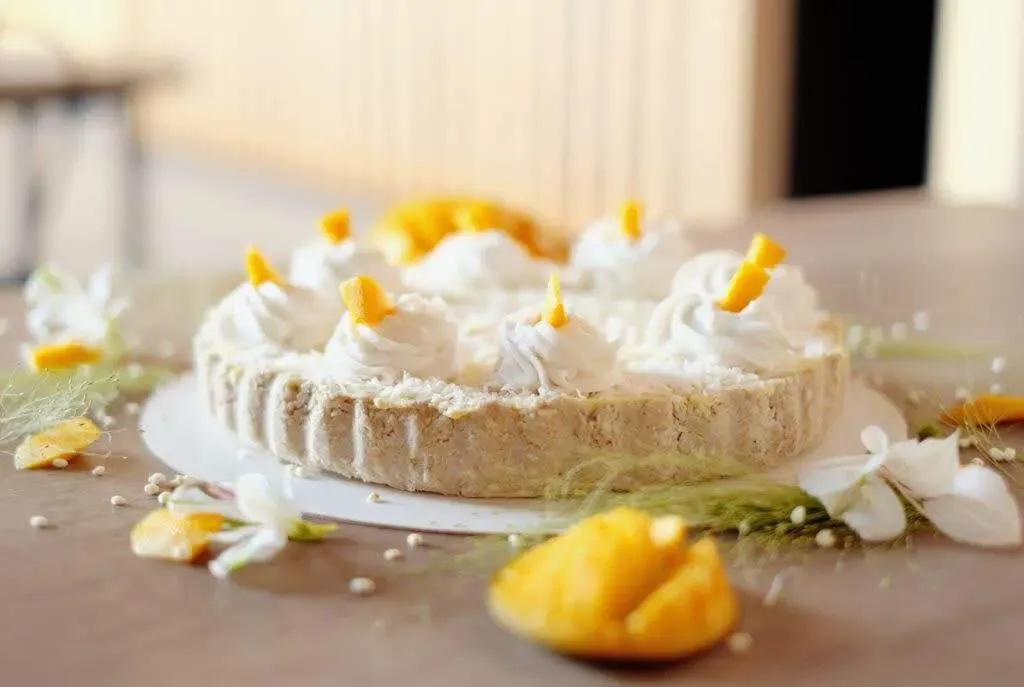 Tarta mango kokos