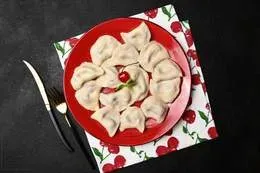 Pierogi z wiśniami - 10 szt (330 g)