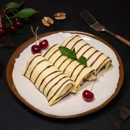 Naleśniki z czekoladą, wiśniami i orzechami - 3 szt (330 g)