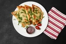 Czebureki z wieprzowiną - 2 szt (210 g)