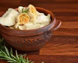 Pierogi z kapustą i borowikami - 10 szt (330 g)