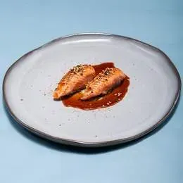 4.Nigiri łosoś opalany
