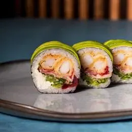 7.Futomaki krewetki w tempurze