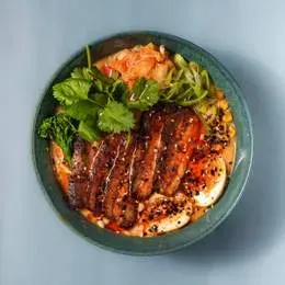 1. Ramen z boczkiem w chilli