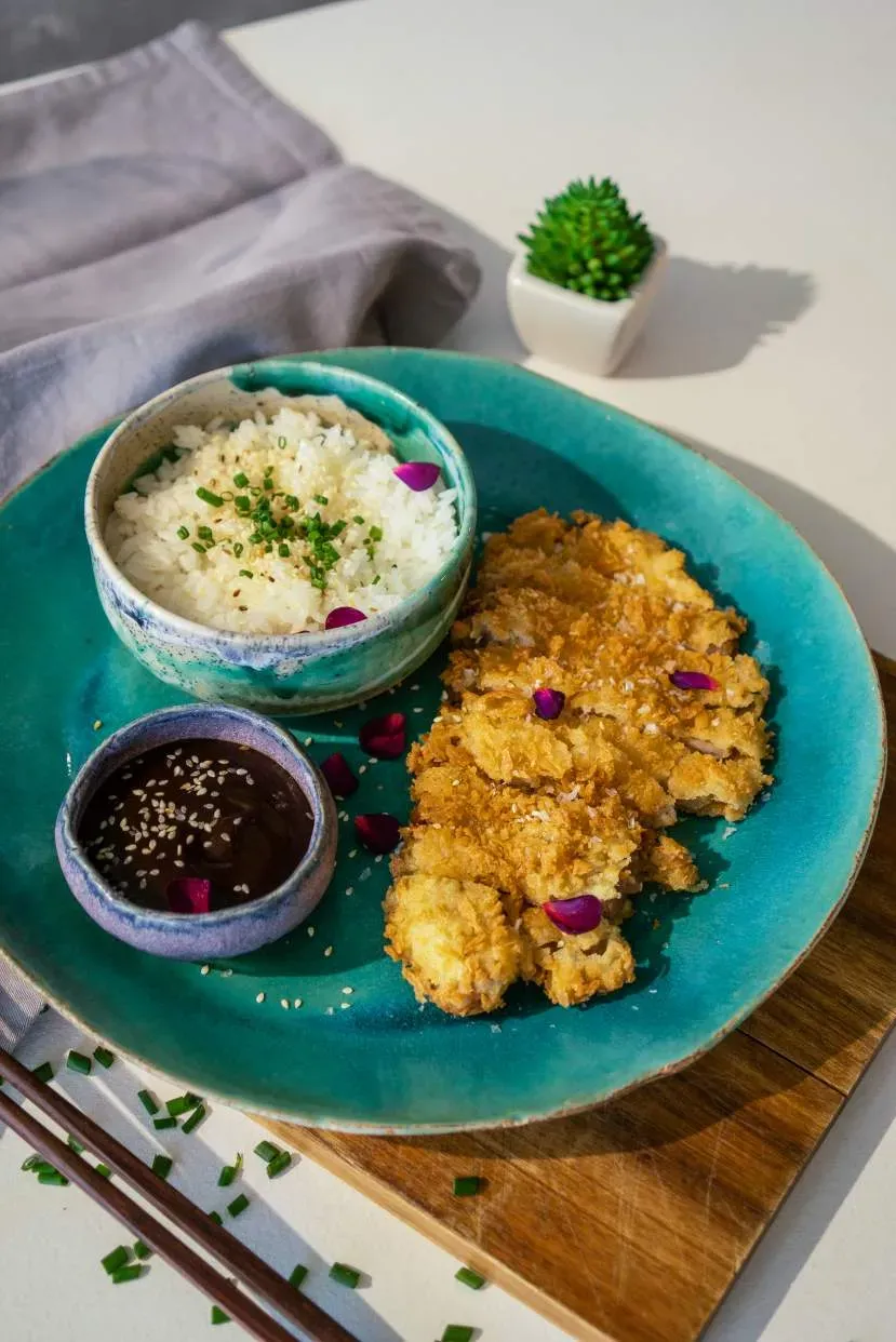Azjatycki schabowy Tonkatsu z ryżem