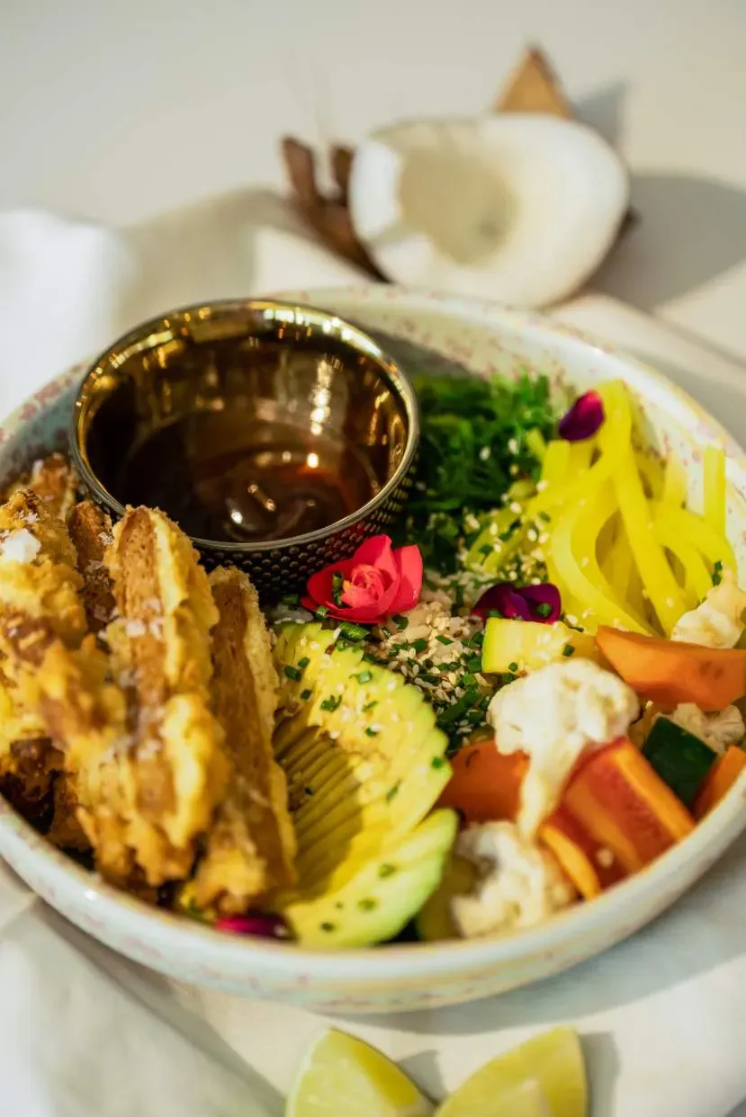 Bowle TORI- kurczak w tempurze i panko z sosem otafuku