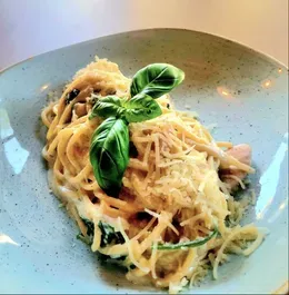 Spaghetii a'la carbonara