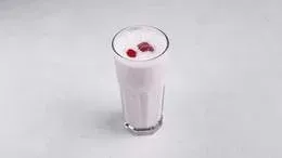 STRAWBERRY LASSI