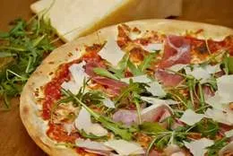 Pizza Parma 42cm