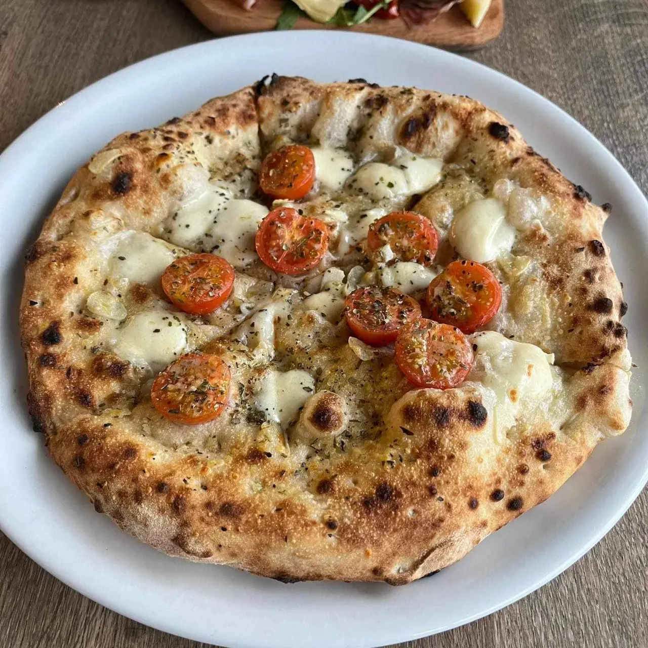 Focaccia con pomidorini