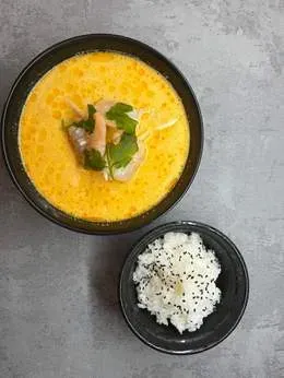 Zupa Tom Yum z Kurczakiem
