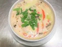 Tom Kha z kurczakiem 0.5l