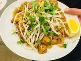 Pad thai z tofu