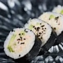 Futomaki Sałatka Krabowa