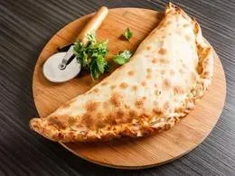 12. Calzone (pieróg)