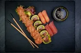 Sashimi Set 16 szt