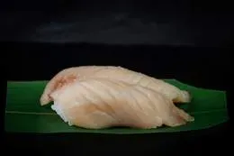 2szt Nigiri Seriola