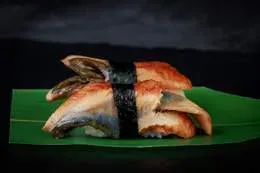 2szt Nigiri Węgorz