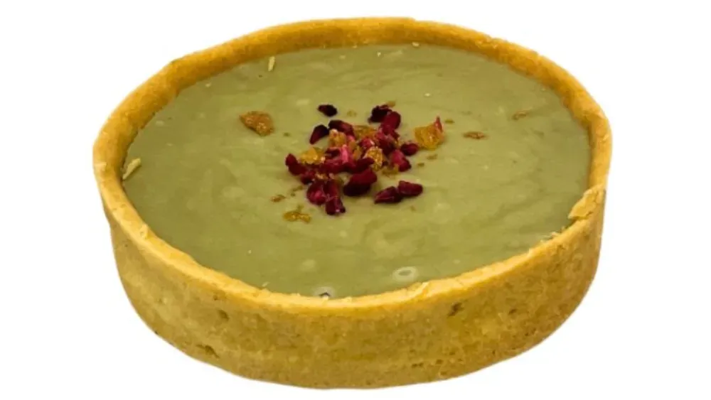 Tartaletka z konfitura różaną i kremem pistacjowym
