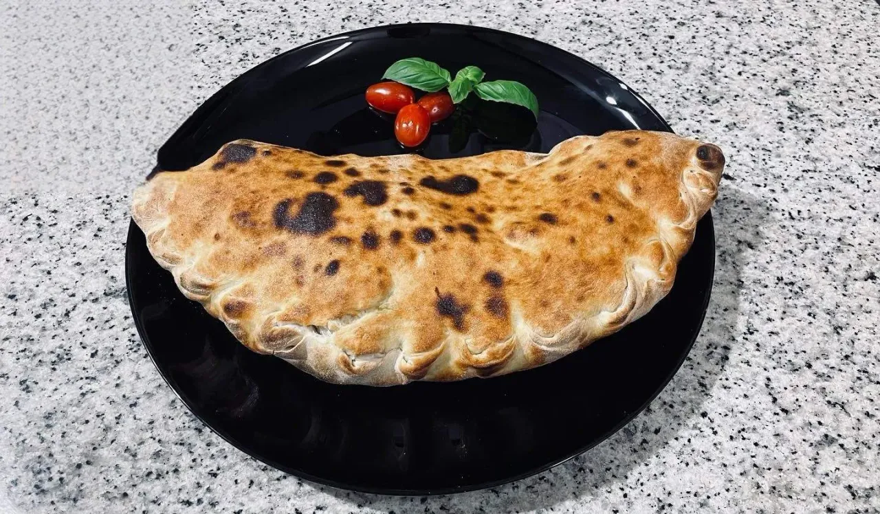Pizza Calzone Etna
