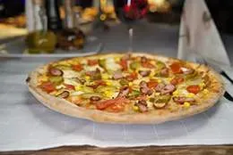 Pizza Cetriolo Sottaceto
