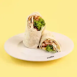 Wrap z kurczakiem i warzywami